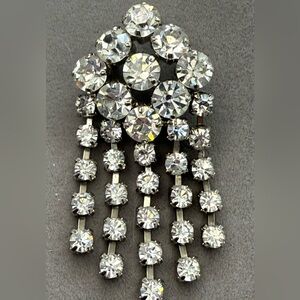 Vintage Rhinestone  Brooch Silver Tone Waterfall Chandelier Mid Century 2.5”